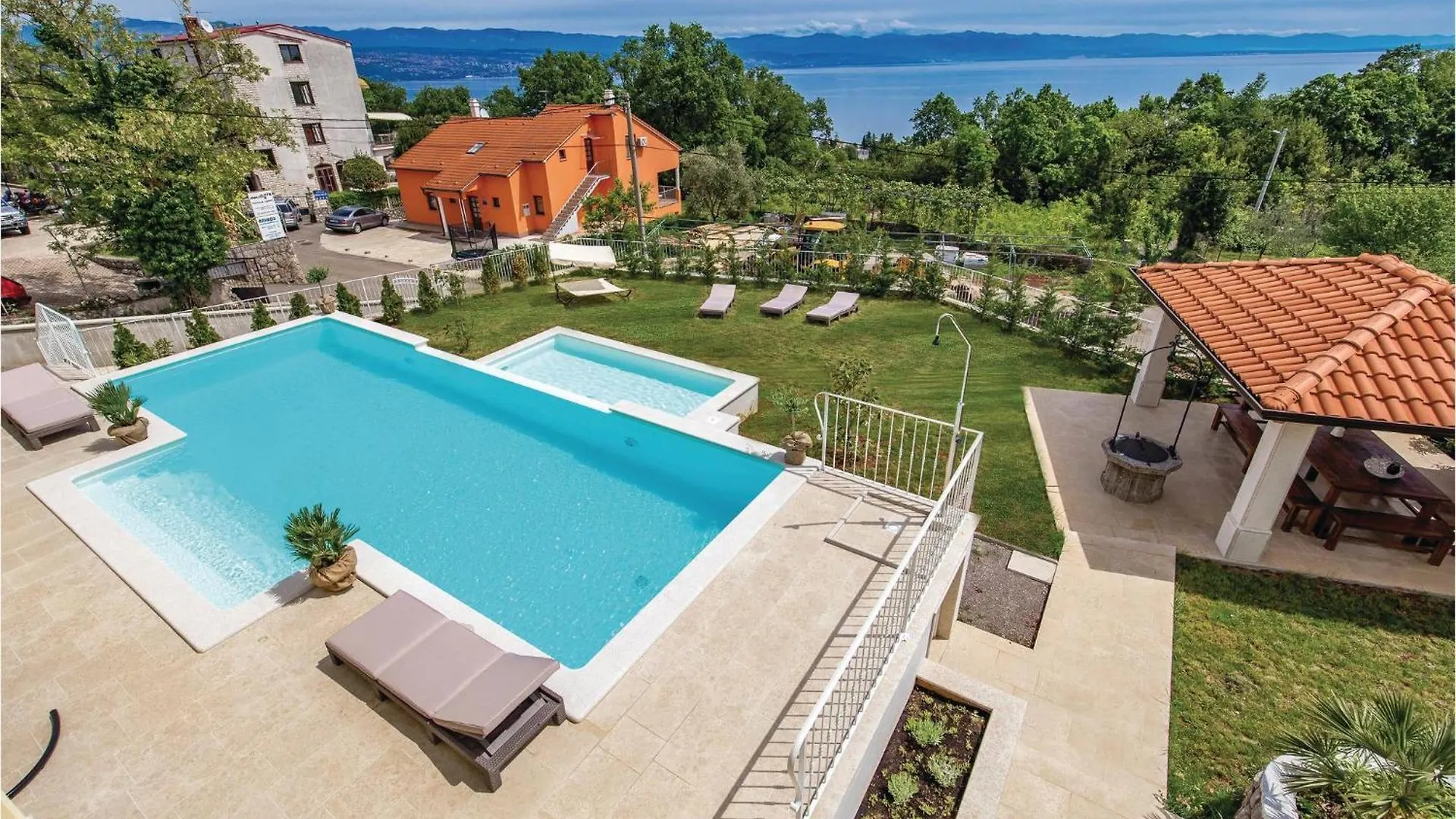 6 Bedroom Cozy Home In Lovran contacts